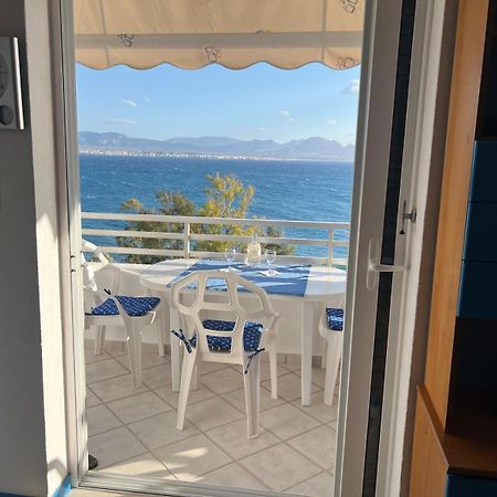 Atlas Apartment With Private Beach And Seaview Blue Loutraki  Exterior photo