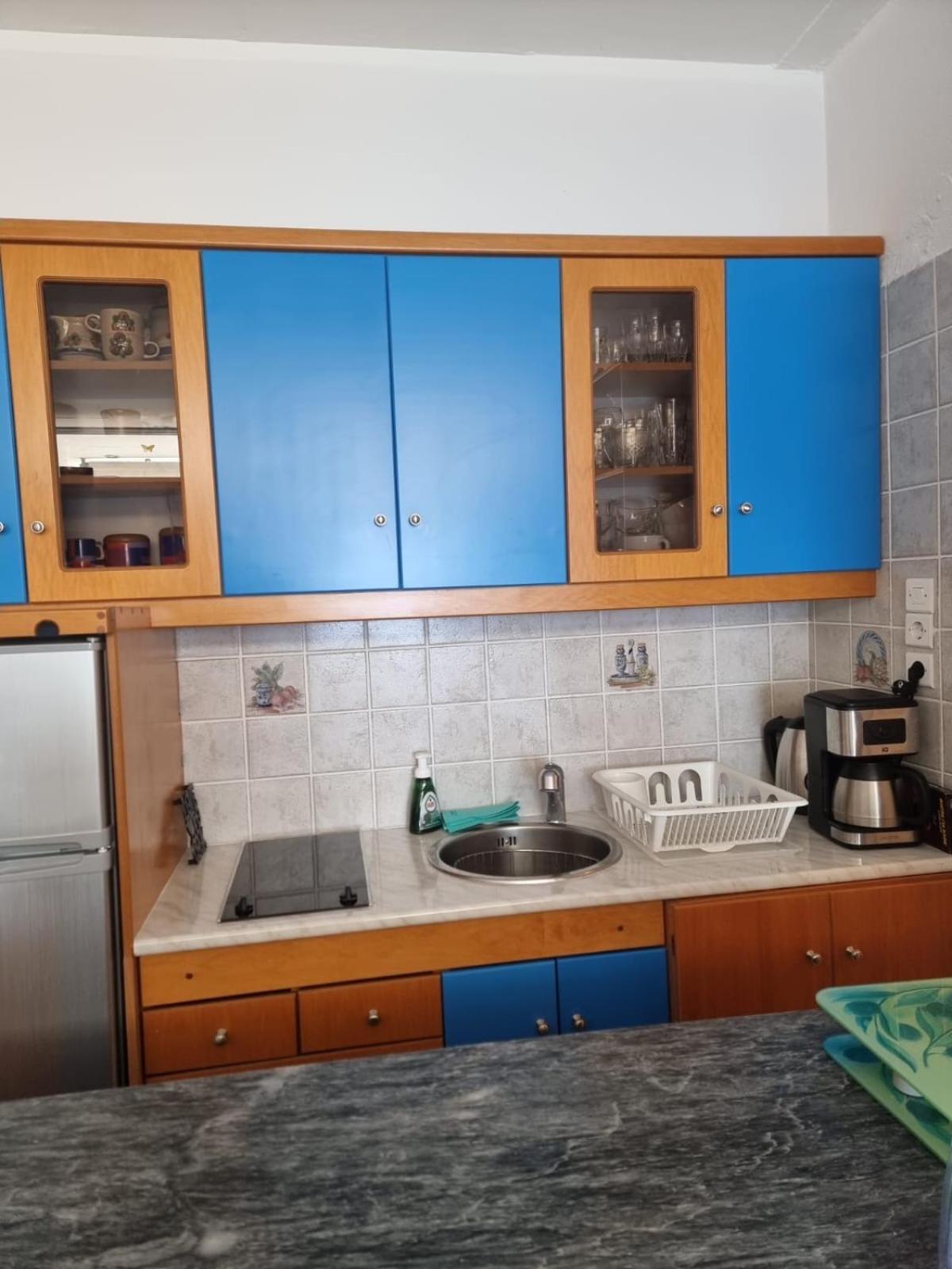Atlas Apartment With Private Beach And Seaview Blue Loutraki  Exterior photo